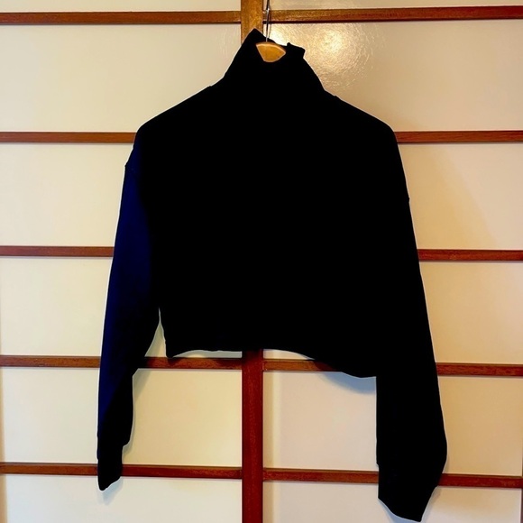 DIVIDED / cropped sweatshirt / size L NWOT - Picture 1 of 3